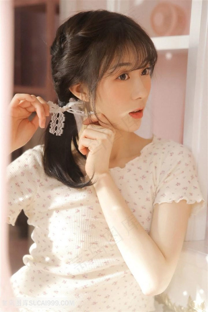 淫骚富姐夜店找猛男玩口爆吞精